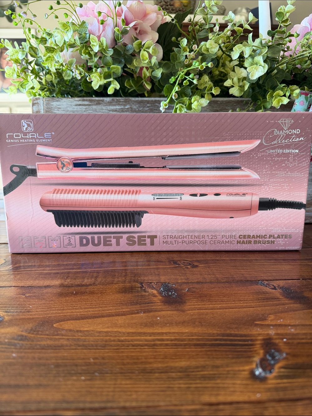 Royale Duet Set Pink Ceramic Hair Straightener & Multi-Purpose Brush